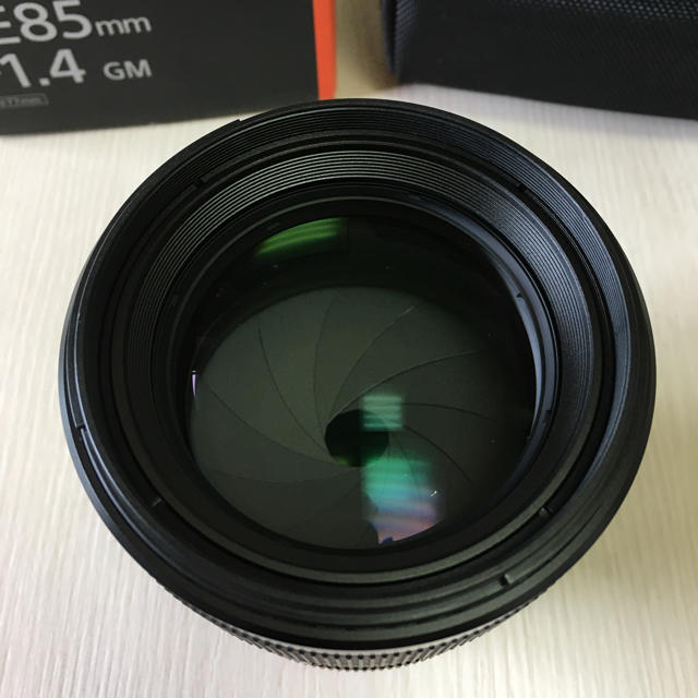 SONY(ソニー)のSONY FE 85mm F1.4 GM SEL85F14GM スマホ/家電/カメラのカメラ(レンズ(単焦点))の商品写真