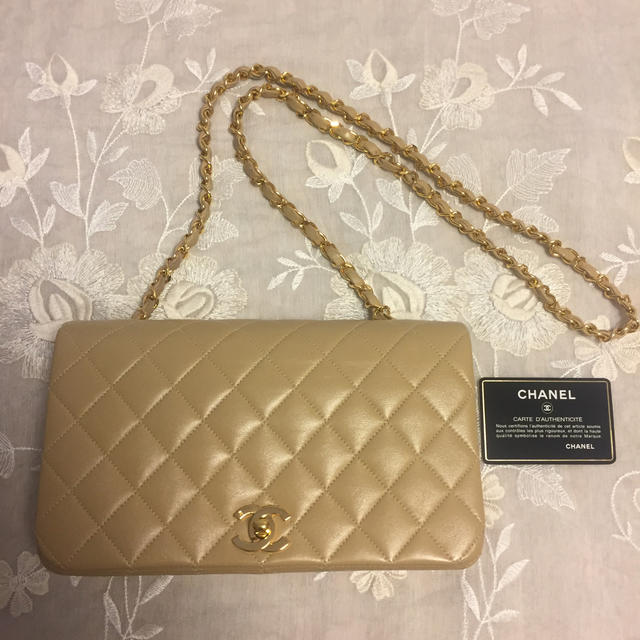 レディースCHANEL フルフラップマトラッセ ラムスキン