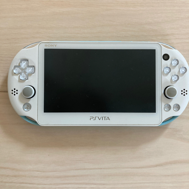 携帯用ゲーム機本体PS VITA PCH-2000