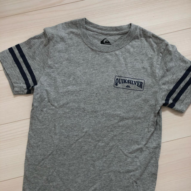 QUIKSILVER(クイックシルバー)のQuick silver Tシャツ　140㎝　男の子 キッズ/ベビー/マタニティのキッズ服男の子用(90cm~)(Tシャツ/カットソー)の商品写真