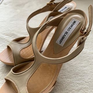 マノロブラニク(MANOLO BLAHNIK)の楽りか様専用　マノロブラニク　ウッドヒールサンダル(サンダル)