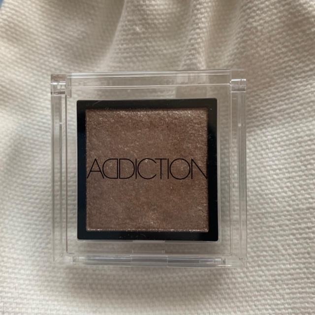 ADDICTION(アディクション)のADDICTION アディクション アイシャドウ コスメ/美容のベースメイク/化粧品(アイシャドウ)の商品写真