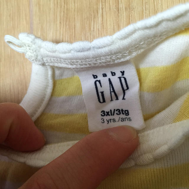 babyGAP(ベビーギャップ)のGAP ボーダーTシャツ 100 キッズ/ベビー/マタニティのキッズ服女の子用(90cm~)(Tシャツ/カットソー)の商品写真