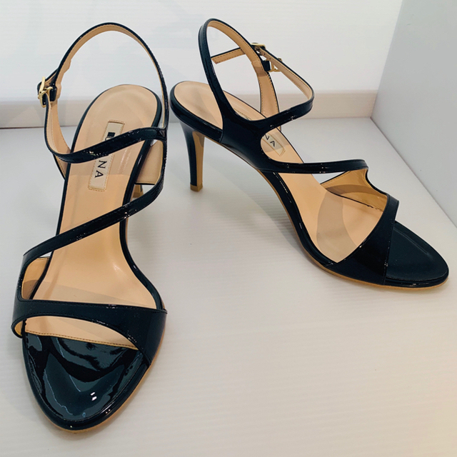 DIANA(ダイアナ)のダイアナ　ヌーディーサンダル レディースの靴/シューズ(サンダル)の商品写真