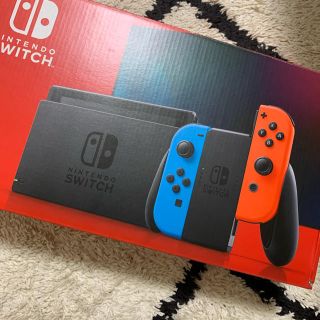 ニンテンドースイッチ(Nintendo Switch)の任天堂Switch 本体　任天堂Switch 本体(家庭用ゲーム機本体)