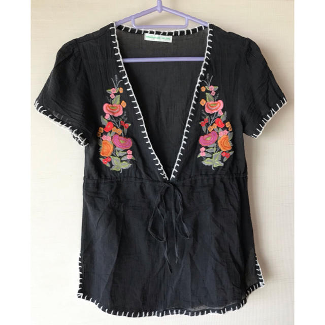 刺繍ブラウス　黒　楊柳綿　薄手　Mサイズ レディースのトップス(Tシャツ(半袖/袖なし))の商品写真