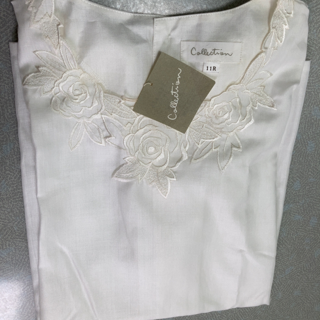 FELISSIMO(フェリシモ)の新品！白のブラウス11R レディースのトップス(シャツ/ブラウス(半袖/袖なし))の商品写真