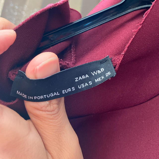 ZARA(ザラ)のZARA ノースリーブ　トップス レディースのトップス(カットソー(半袖/袖なし))の商品写真