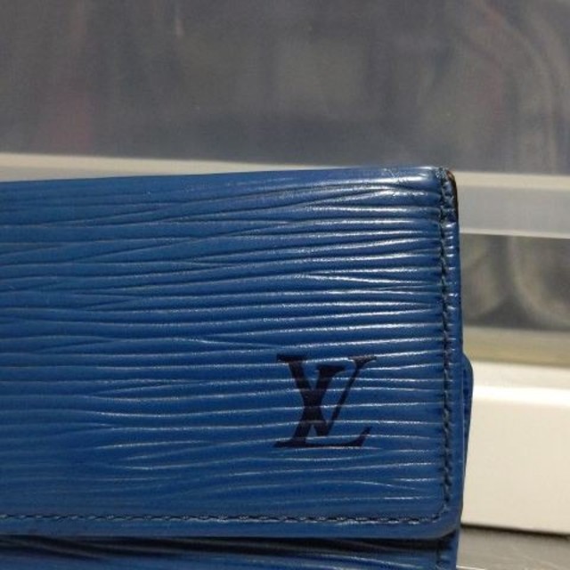 LOUIS VUITTON(ルイヴィトン)のルイヴィトンキーケース レディースのファッション小物(キーケース)の商品写真