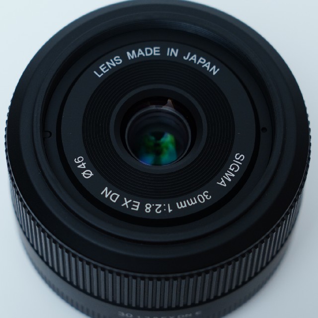 SIGMA(シグマ)のSIGMA シグマ 30mm f2.8 EX DN SONY ソニー スマホ/家電/カメラのカメラ(レンズ(単焦点))の商品写真