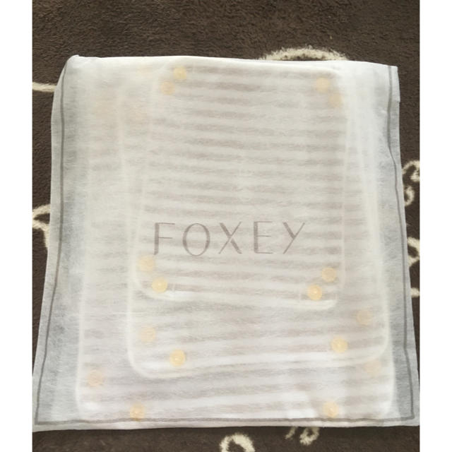 FOXEY(フォクシー)のFOXEY折りたたみビニールトレー大中小3個セット1点 インテリア/住まい/日用品のキッチン/食器(テーブル用品)の商品写真