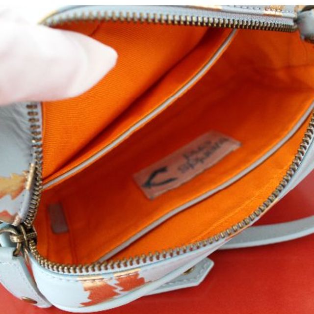 Vivienne Westwood(ヴィヴィアンウエストウッド)の新品　ヴィヴィアン　2020ss　スクイグルバック レディースのバッグ(ショルダーバッグ)の商品写真