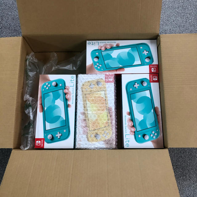 nintendo switch lite 4台印無し