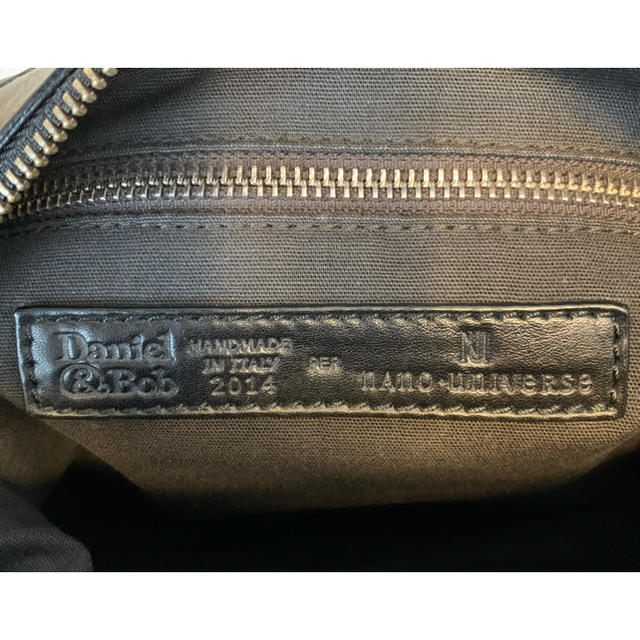 Daniel & Bob(ダニエルアンドボブ)のダニエル&ボブ × ナノユニバース ブラックレザー 2WAY ショルダーバッグ メンズのバッグ(ショルダーバッグ)の商品写真