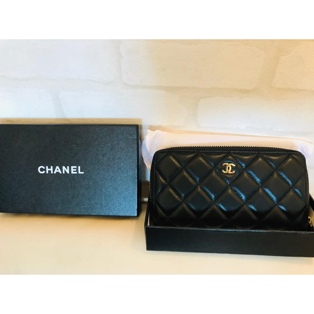 CHANEL ノベルティー　長財布　新品　未使用