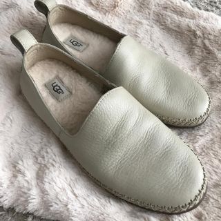 アグ(UGG)のはんぺん様専用　UGG スリッポン　24cm ベージュ(スリッポン/モカシン)