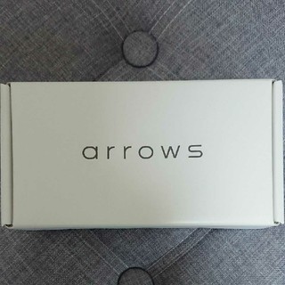 アローズ(arrows)の富士通　Arrows　M05(スマートフォン本体)