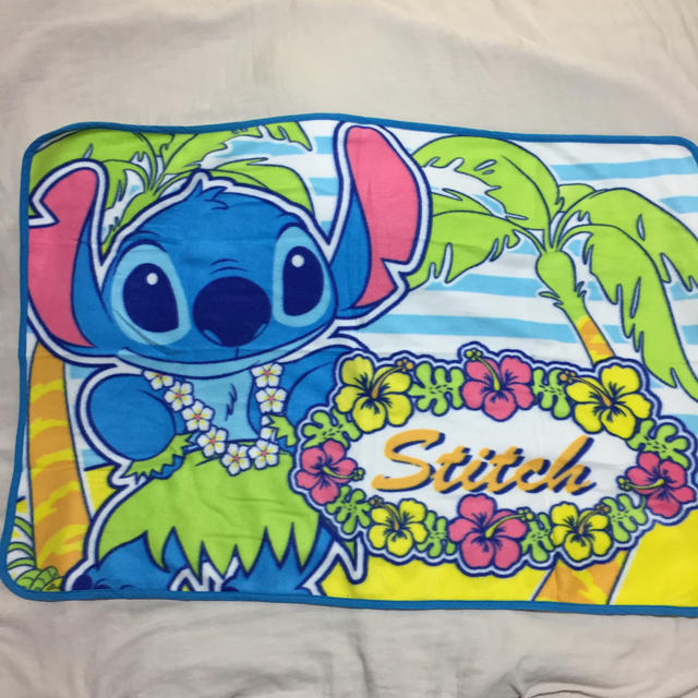 STITCH(スティッチ)のスティッチひざ掛け／ブランケットディズニー キッズ/ベビー/マタニティの寝具/家具(毛布)の商品写真