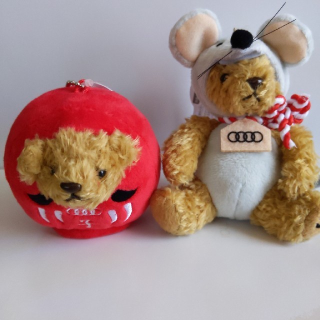 AUDI(アウディ)のアウディ　ネズミくまマスコット2個セット エンタメ/ホビーのおもちゃ/ぬいぐるみ(キャラクターグッズ)の商品写真