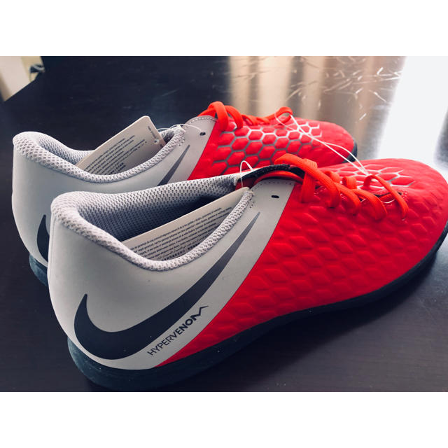 NIKE(ナイキ)のNIKE ハイパーヴェノム3アカゲミーTF  スポーツ/アウトドアのサッカー/フットサル(シューズ)の商品写真