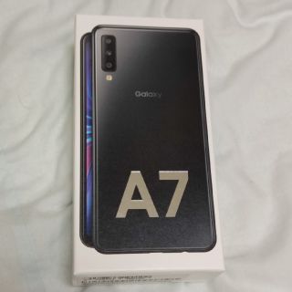 サムスン(SAMSUNG)の【新古品】Galaxy A7ブラック(スマートフォン本体)