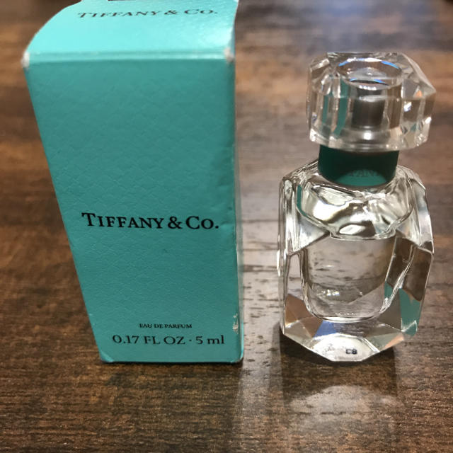 Tiffany & Co.(ティファニー)の週末限定価格Tiffany &Co.香水5ml コスメ/美容の香水(ユニセックス)の商品写真