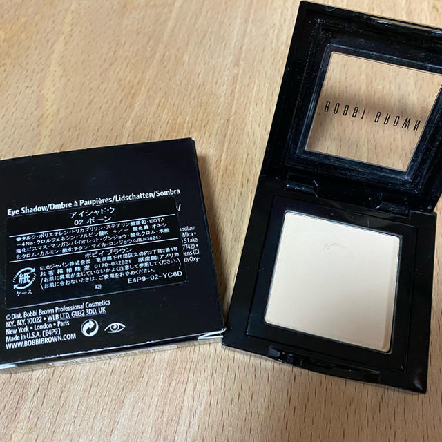 BOBBI BROWN(ボビイブラウン)のボビィブラウン　アイシャドウ　02ボーン⭐︎美品 コスメ/美容のベースメイク/化粧品(アイシャドウ)の商品写真