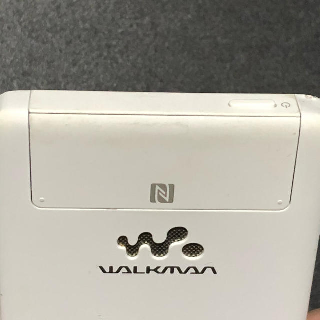 SONY WALKMAN NW-F886 WHITE 32GB 2