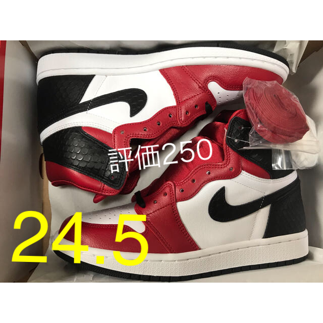 NIKE(ナイキ)のNIKE AIR JORDAN1 HIGH OG "SATIN RED"24.5 レディースの靴/シューズ(スニーカー)の商品写真