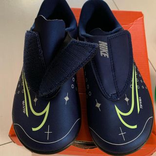 ナイキ(NIKE)のNIKE サッカー　トレーニングシューズ　18cm(シューズ)