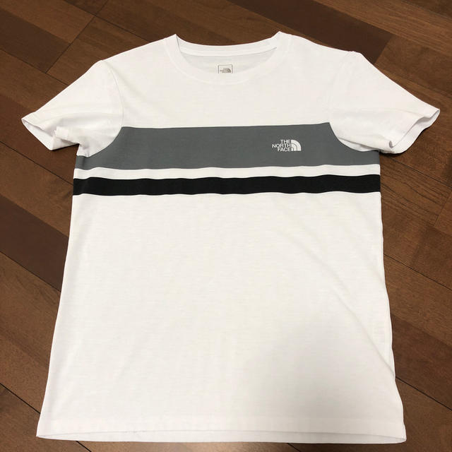 THE NORTH FACE(ザノースフェイス)のTHE NORTH FACE  Tシャツ　メンズ　ホワイト　Lサイズ メンズのトップス(Tシャツ/カットソー(半袖/袖なし))の商品写真