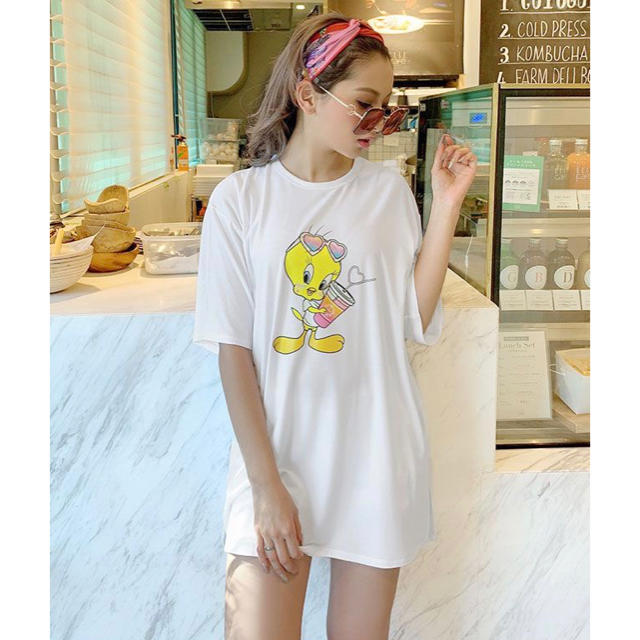 Rady(レディー)のパリピTweety Tシャツ　rady  Tシャツ　トゥイーティー　ホワイト レディースのトップス(Tシャツ(半袖/袖なし))の商品写真