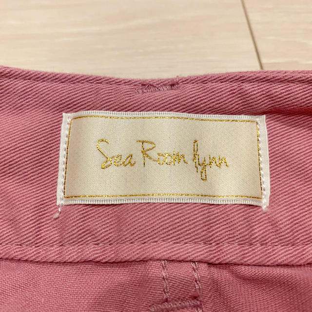 SeaRoomlynn(シールームリン)の【美品】カットハイウエストLOOSE SRN03 レディースのパンツ(デニム/ジーンズ)の商品写真