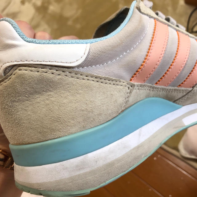 adidas(アディダス)のAdidas Originals スニーカー　25.0センチ　M19357 レディースの靴/シューズ(スニーカー)の商品写真