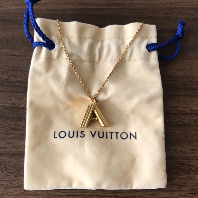LOUIS VUITTON ネックレス　LV&ME A 1