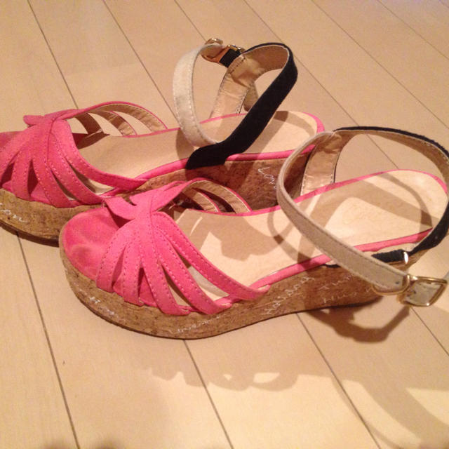 RETRO GIRL(レトロガール)のフラットソール厚底サンダル レディースの靴/シューズ(サンダル)の商品写真