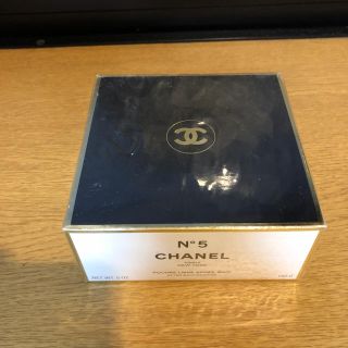 シャネル(CHANEL)のCHANEL No.5 アフター・バスパウダー　142g(ボディパウダー)