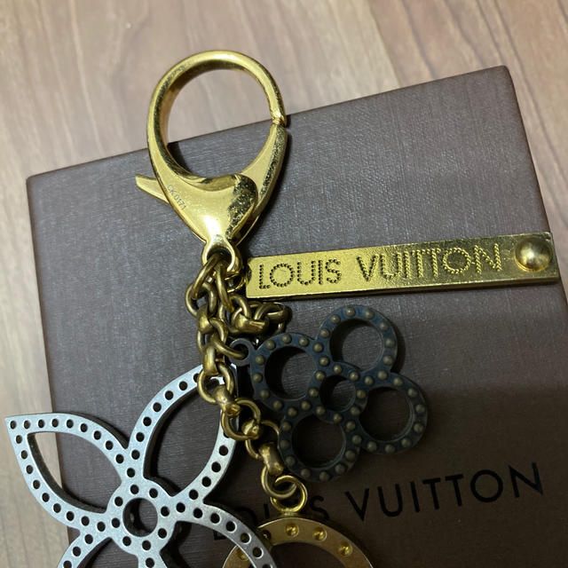 LOUIS VUITTON(ルイヴィトン)のヴィトン　チャーム レディースのアクセサリー(チャーム)の商品写真