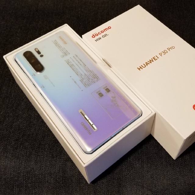 NTTdocomo(エヌティティドコモ)の【SIMフリー/新品未使用】ドコモ HUAWEI P30 Pro HW-02L スマホ/家電/カメラのスマートフォン/携帯電話(スマートフォン本体)の商品写真