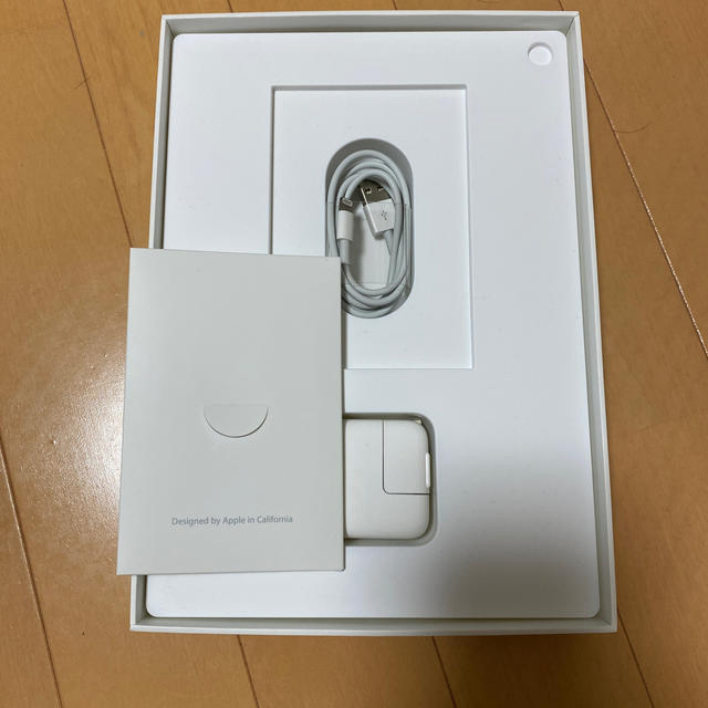 iPad Pro9.7 32GB SIMロック解除済み　シルバー 2