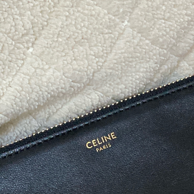 celine(セリーヌ)の本日のみお値下げ❗️【超美品】セリーヌ　トリオ⭐️新ロゴ⭐️ショルダーバッグ レディースのバッグ(ショルダーバッグ)の商品写真