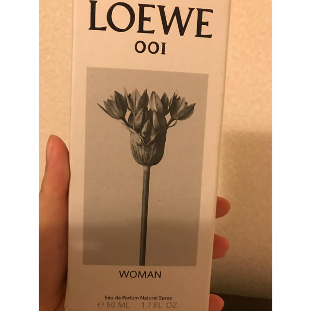 LOEWE(ロエベ)のロエベ　woman 001 コスメ/美容の香水(香水(女性用))の商品写真