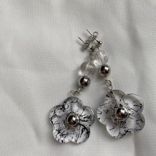 black flower pierce♡（earring）(ピアス)