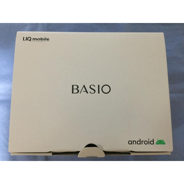 BASIO4 シャンパンゴールド　UQ版