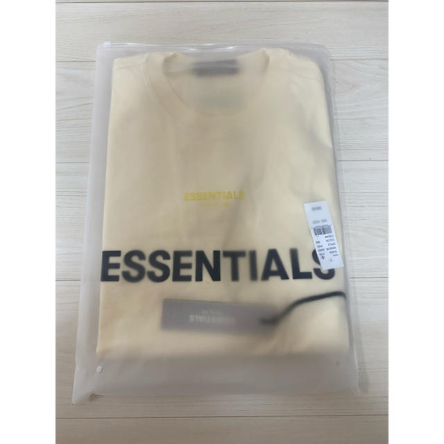 FEAR OF GOD(フィアオブゴッド)の2020ss ESSENTIALS LS Tee クリーム　ロンT 新品　S メンズのトップス(Tシャツ/カットソー(七分/長袖))の商品写真