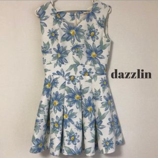 ダズリン(dazzlin)のdazzlin ダズリン　花柄　ワンピース　レディースワンピース(ひざ丈ワンピース)