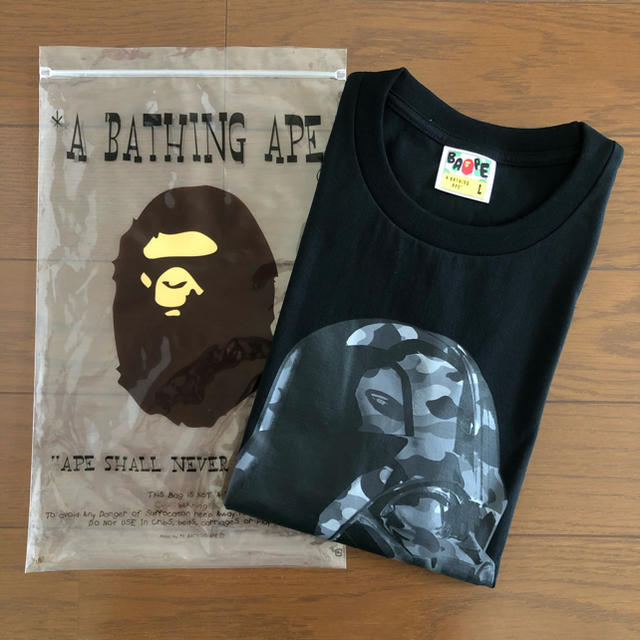 A BATHING APE(アベイシングエイプ)のBAPE® STAR WARS DARTH VADER TEE 黒 L メンズのトップス(Tシャツ/カットソー(半袖/袖なし))の商品写真