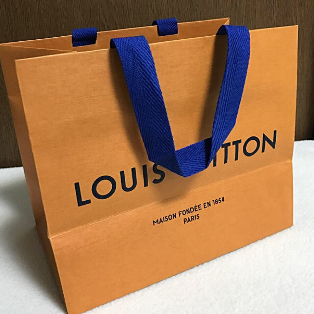 LOUIS VUITTON(ルイヴィトン)のLOUIS VUITTON  ルイヴィトン ショッパー２枚 レディースのバッグ(ショップ袋)の商品写真