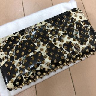 クリスチャンルブタン(Christian Louboutin)のクリスチャンルブタン　スタッズウォレット(長財布)