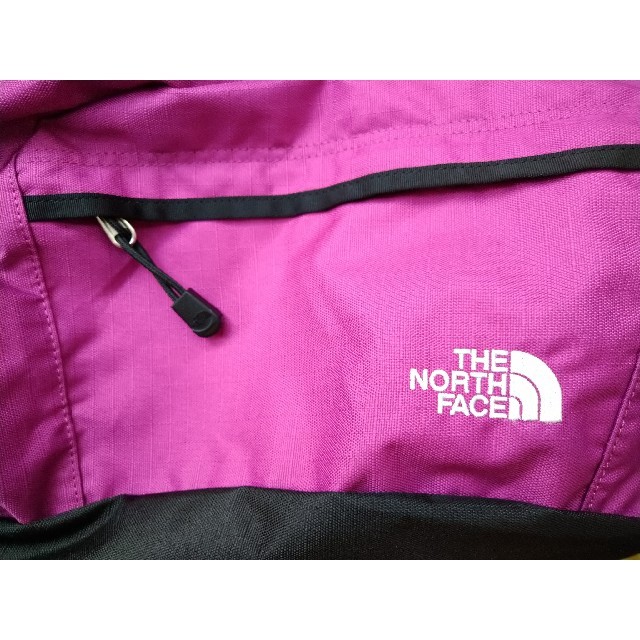 THE NORTH FACE(ザノースフェイス)のザ・ノース・フェイス　クラッシックカンガ　ウエストバッグ　ボディバッグ レディースのバッグ(ボディバッグ/ウエストポーチ)の商品写真